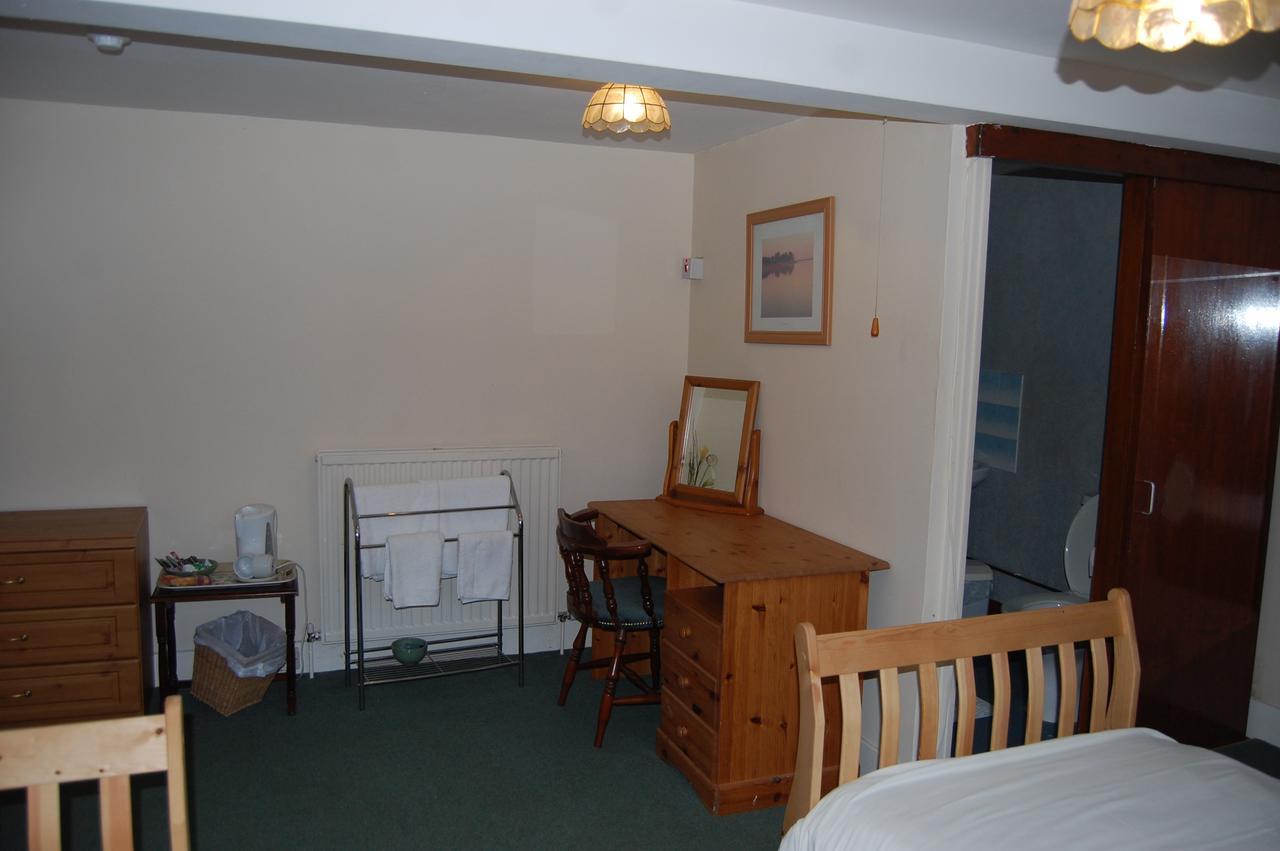 White Horse Hotel Strichen 外观 照片